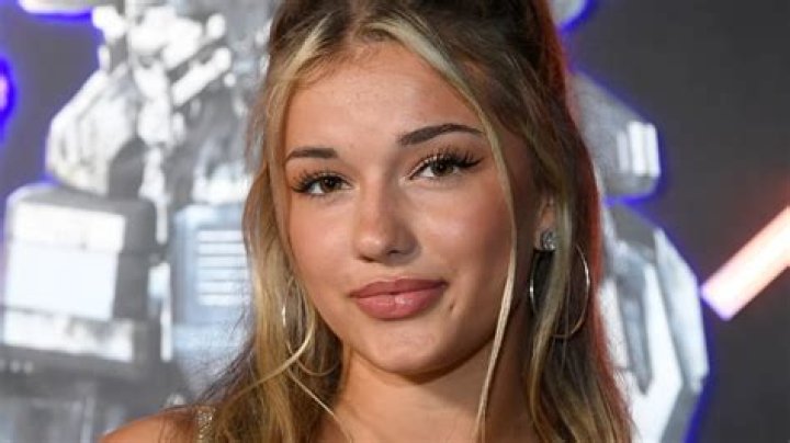 Breckie Hill’s Relationship History And Past Dates |