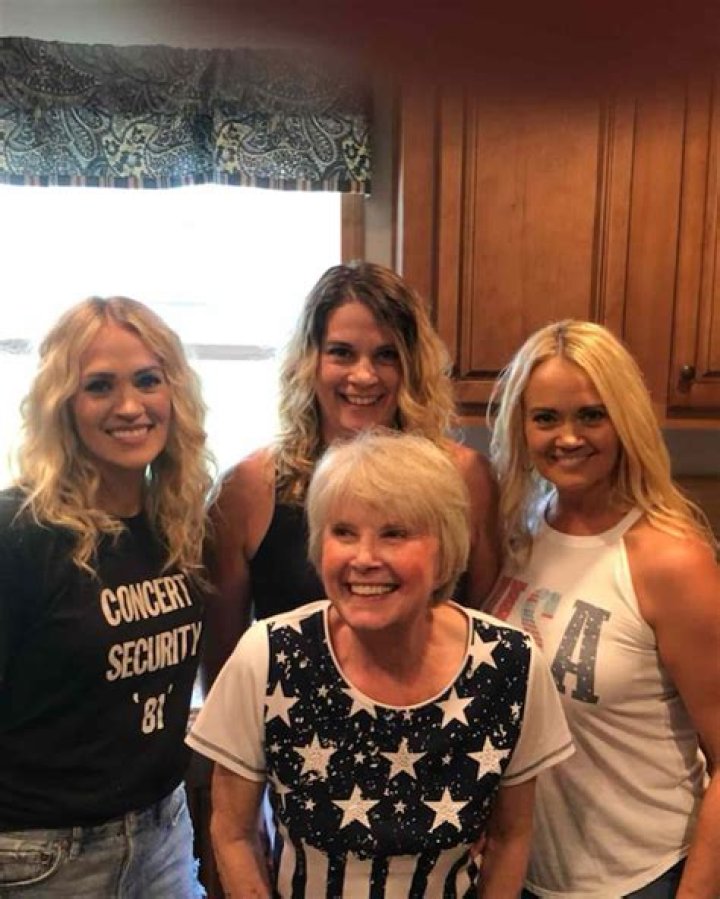 Carrie Underwood Sister