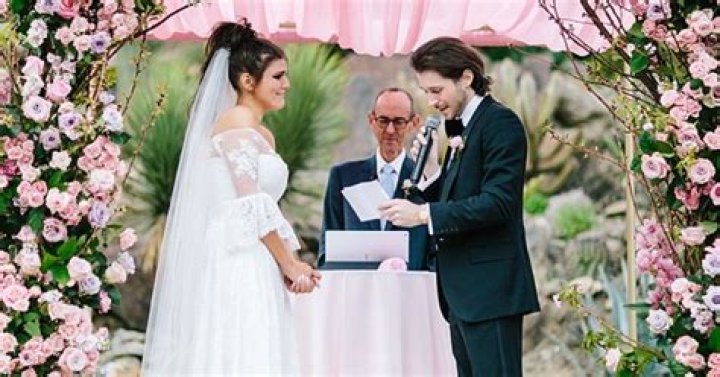 Exploring Jessica Tarlov's Wedding Pictures: A Celebration of Love