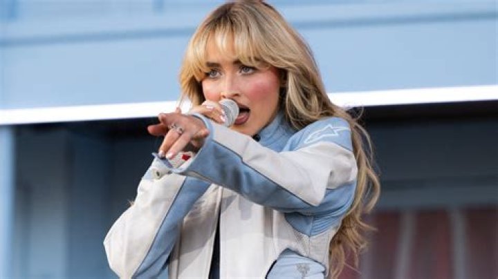 How Much Does Sabrina Carpenter Weigh? A Comprehensive Look into the Star's Life