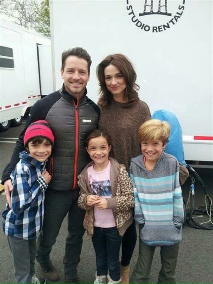 Photos: Meet Ian Bohen Kids; Explore His Wife Family & Net Worth Details
